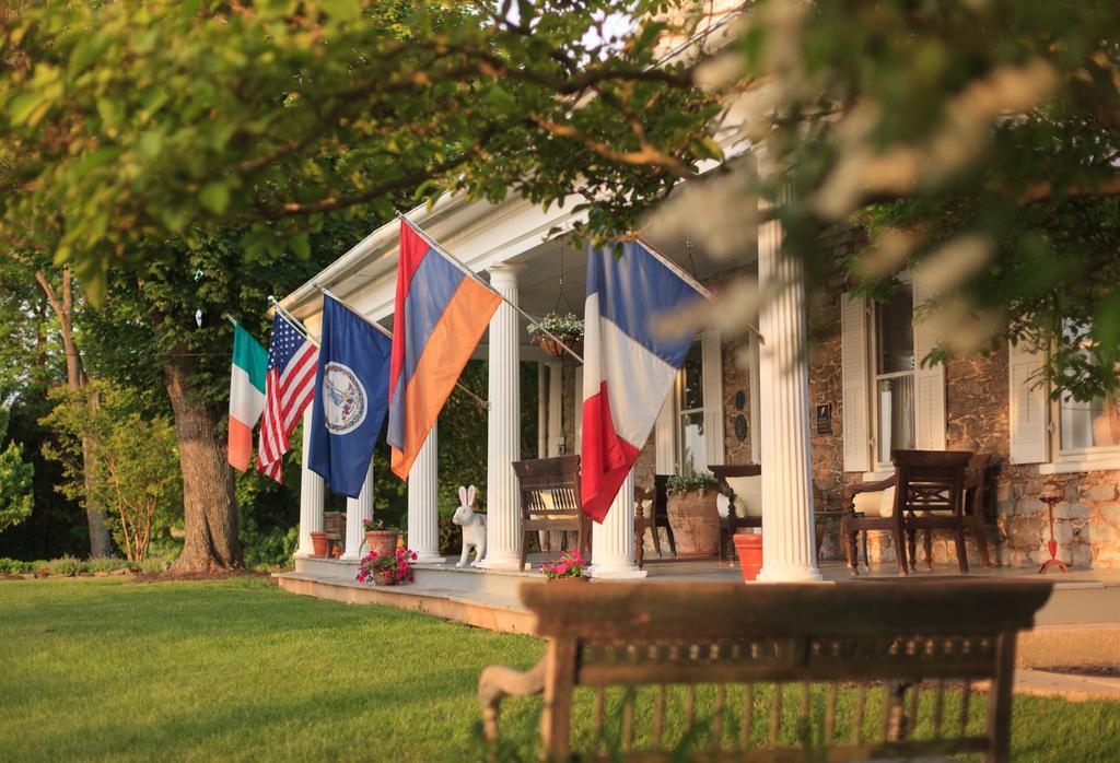 L'Auberge Provencale Inn & Restaurant Boyce Exteriér fotografie